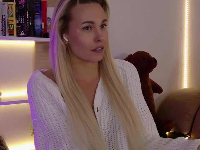 Katerina-space live cam on BongaCams