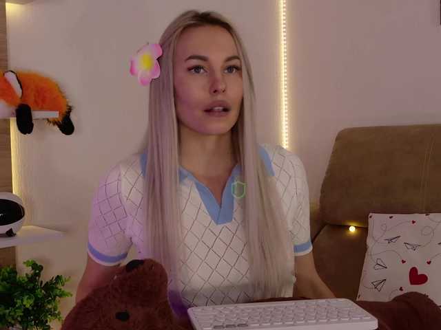 Katerina-space live cam on BongaCams