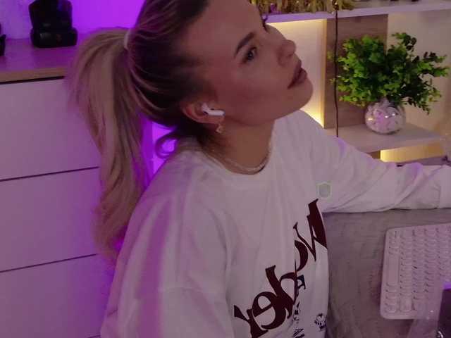 Katerina-space live webcam show