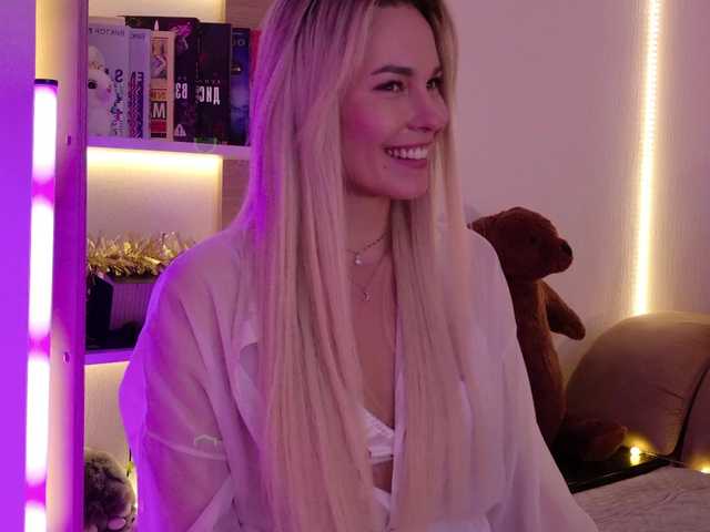 Katerina-space live cam on BongaCams