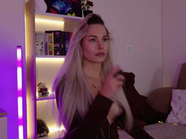 Katerina-space live cam on BongaCams