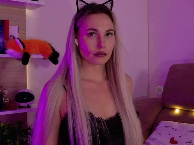 Katerina-space live cam on BongaCams