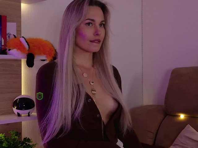 Katerina-space live cam on BongaCams