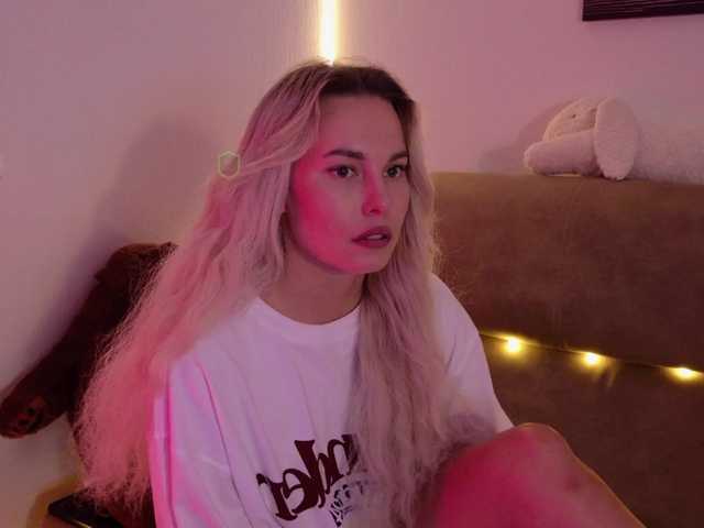 Katerina-space live cam on BongaCams