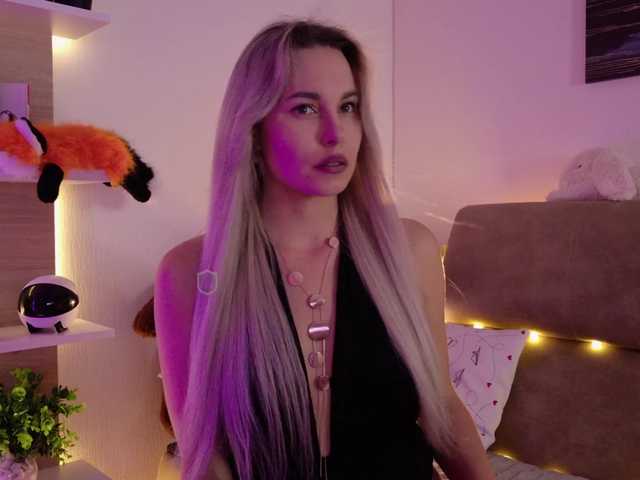 Katerina-space live cam on BongaCams