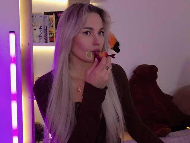 Katerina-space live cam on BongaCams