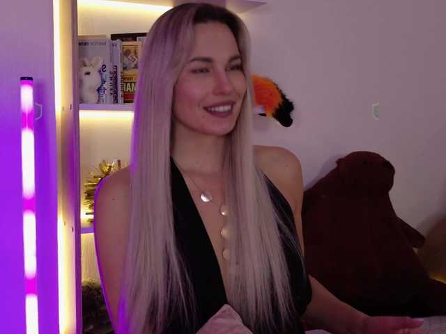 Katerina-space live cam on BongaCams
