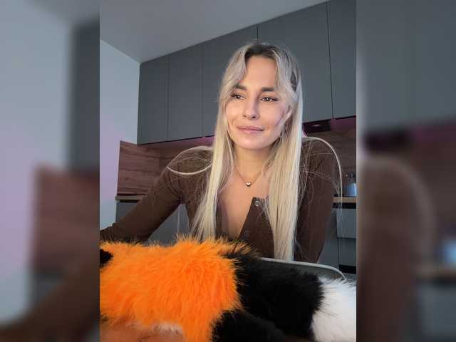 Katerina-space live cam on BongaCams