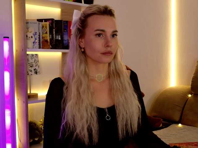 Katerina-space live cam on BongaCams