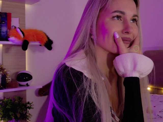 Katerina-space live cam on BongaCams