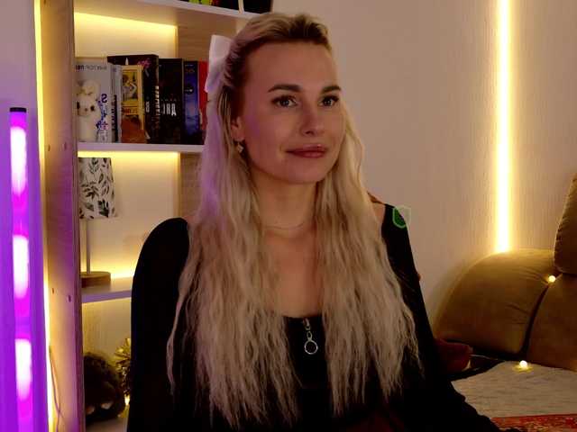 Katerina-space live cam on BongaCams