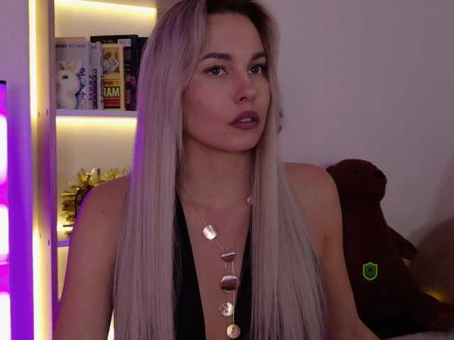 Katerina-space live cam on BongaCams