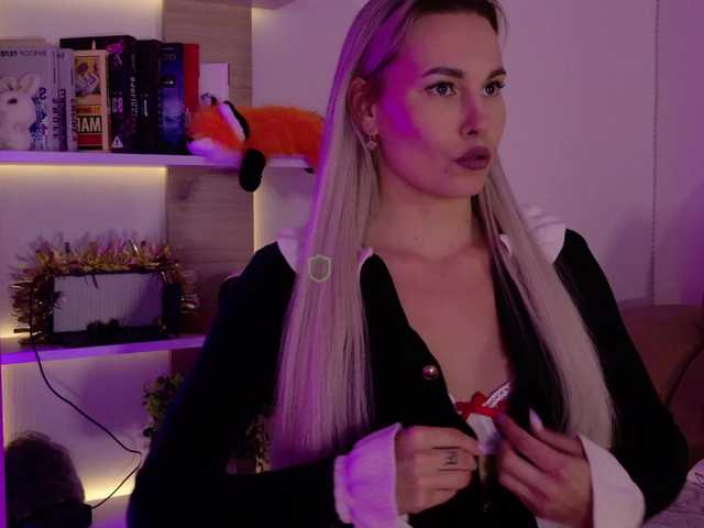 Katerina-space live cam on BongaCams