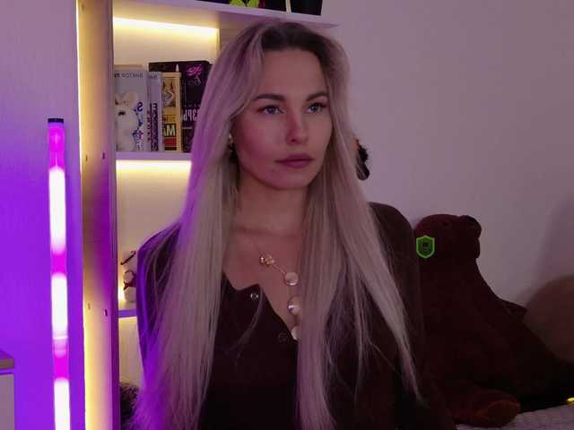 Katerina-space live cam on BongaCams