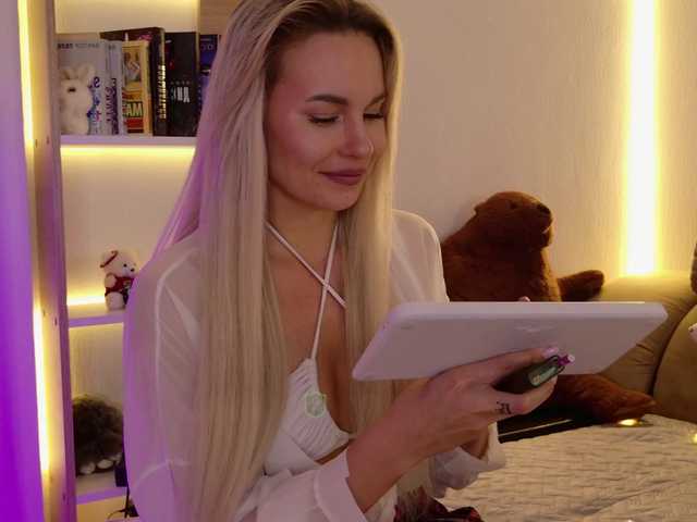 Katerina-space live webcam show