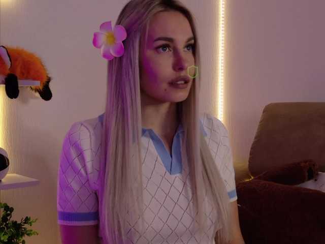 Katerina-space live cam on BongaCams