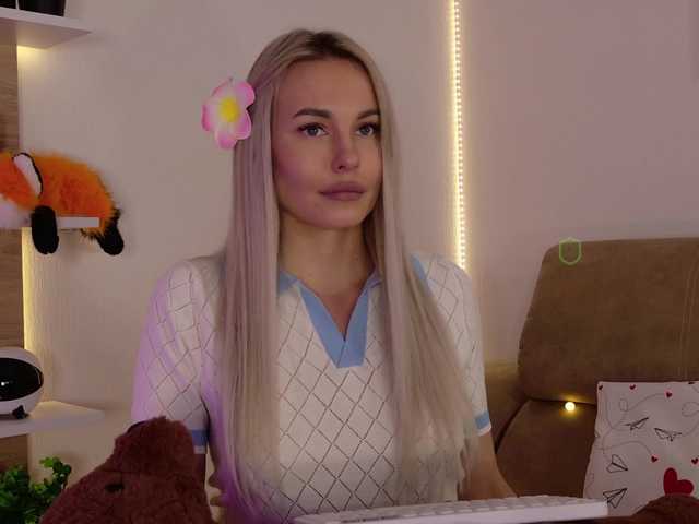 Katerina-space live cam on BongaCams