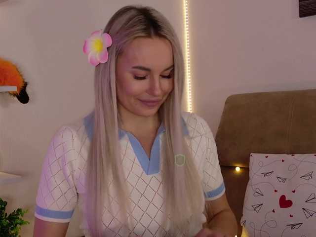 Katerina-space live cam on BongaCams