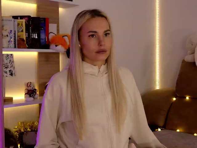 Katerina-space live cam on BongaCams