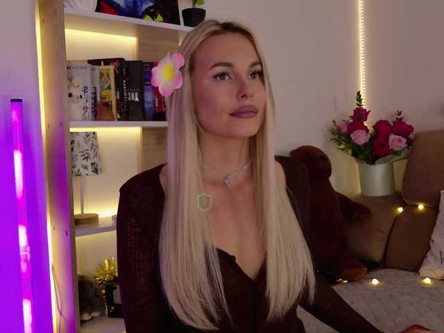 Katerina-space live cam on BongaCams