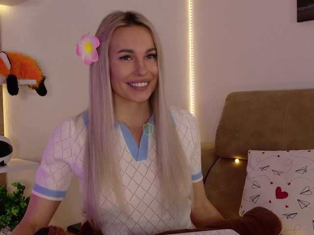 Katerina-space live cam on BongaCams
