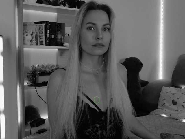 Katerina-space live cam on BongaCams