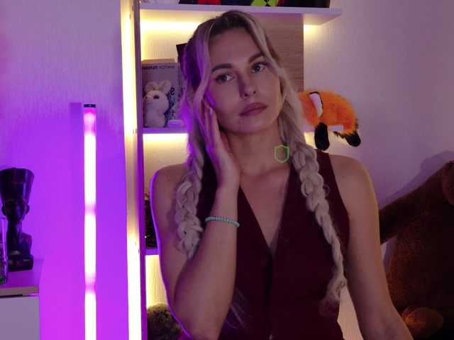 Katerina-space live cam on BongaCams