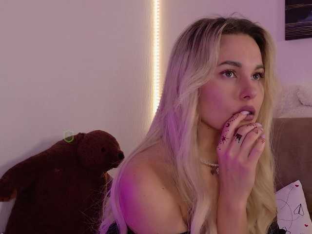 Katerina-space live webcam show