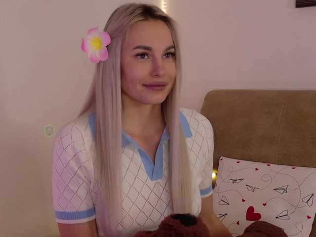 Katerina-space live cam on BongaCams