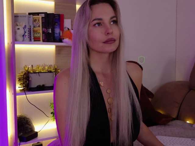 Katerina-space live cam on BongaCams
