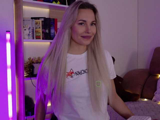 Katerina-space live cam on BongaCams