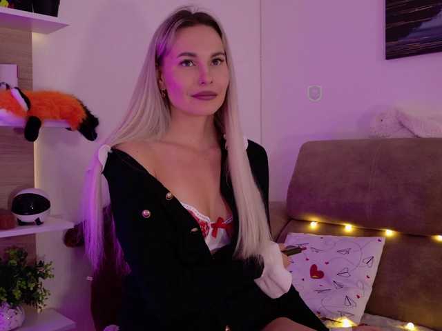 Katerina-space live cam on BongaCams