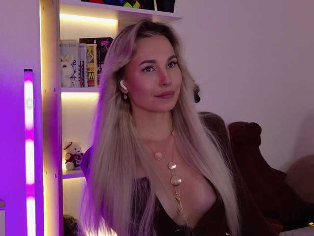 Katerina-space live cam on BongaCams