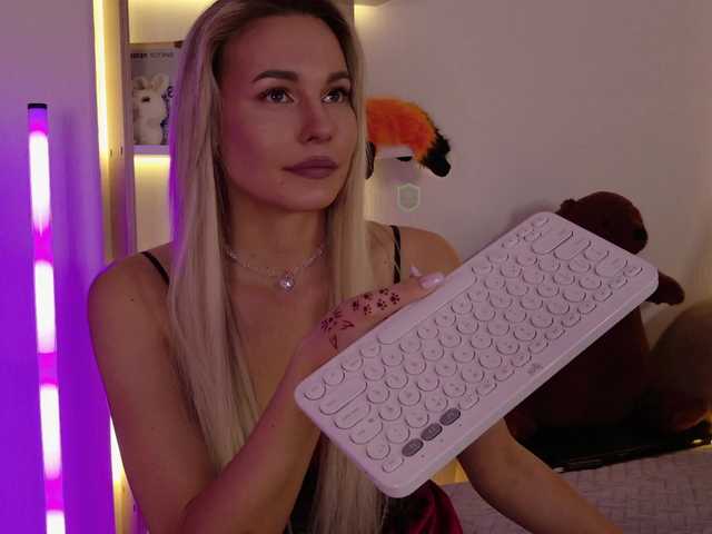 Katerina-space live webcam show