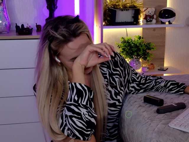 Katerina-space live cam on BongaCams