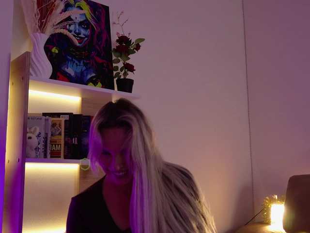 Katerina-space live cam on BongaCams