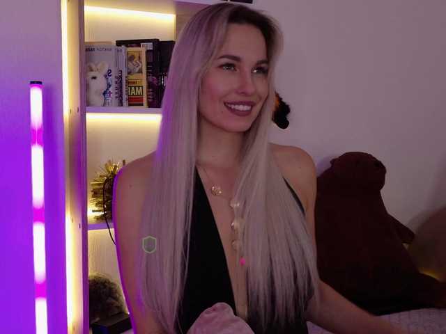 Katerina-space live cam on BongaCams