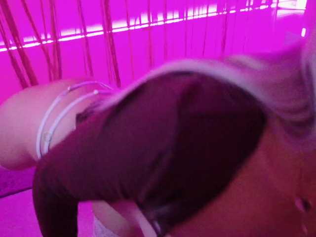 Katerina-space live cam on BongaCams