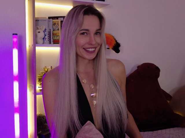 Katerina-space live cam on BongaCams