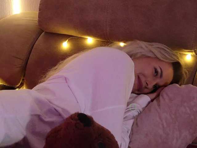 Katerina-space live cam on BongaCams