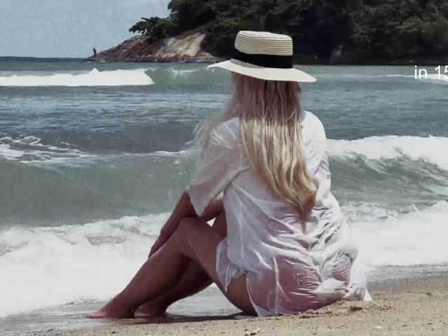 Katerina-space live cam on BongaCams