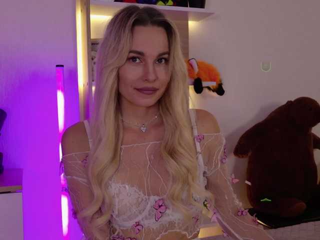 Katerina-space live cam on BongaCams