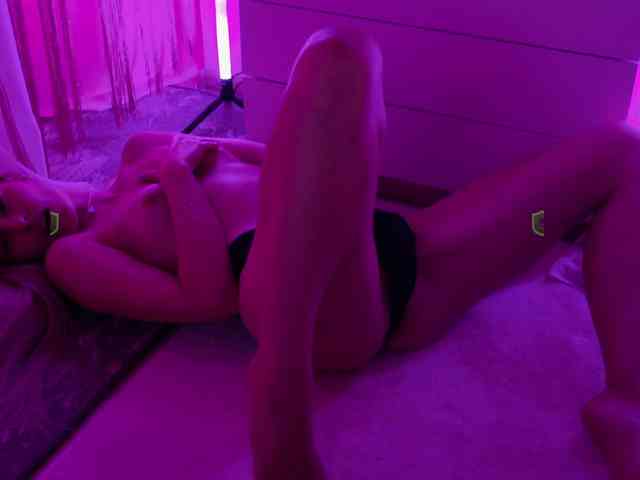 Kocmoc_katerina's cam show statistics and live stream