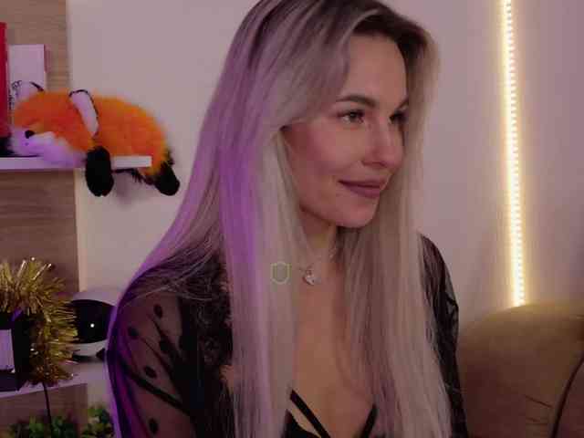 Kocmoc_katerina's cam show statistics and live stream