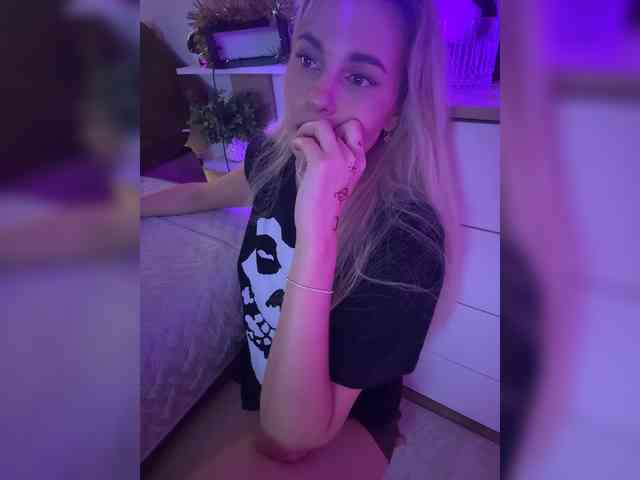 kocmoc_katerina's live room
