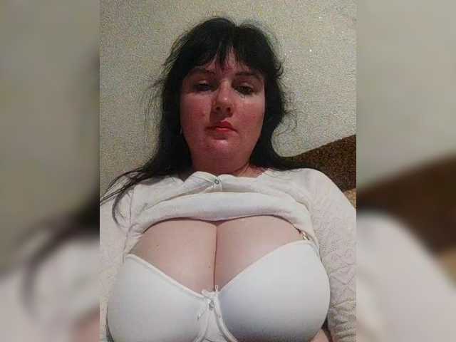 PolyarnayaYagoda82 live cam on BongaCams