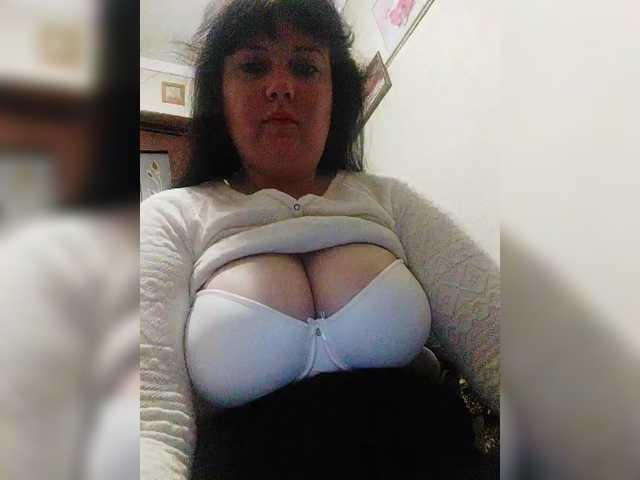 PolyarnayaYagoda82 live cam on BongaCams