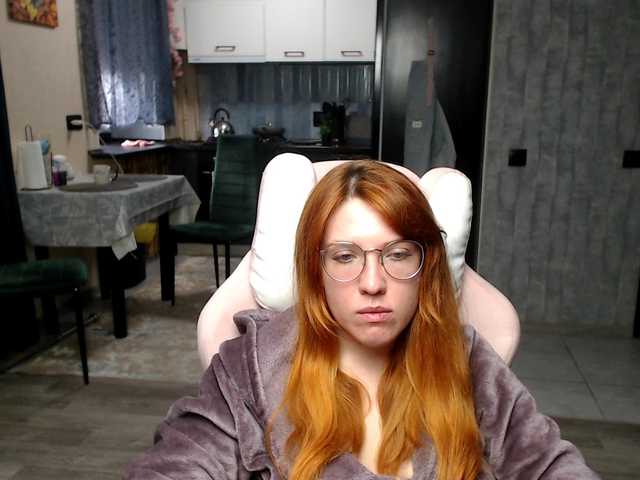 Regimasmile's BongaCams show and profile