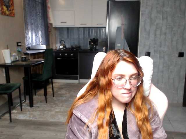 Regimasmile's BongaCams show and profile