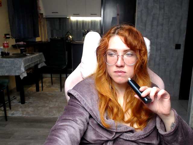 Regimasmile's BongaCams show and profile